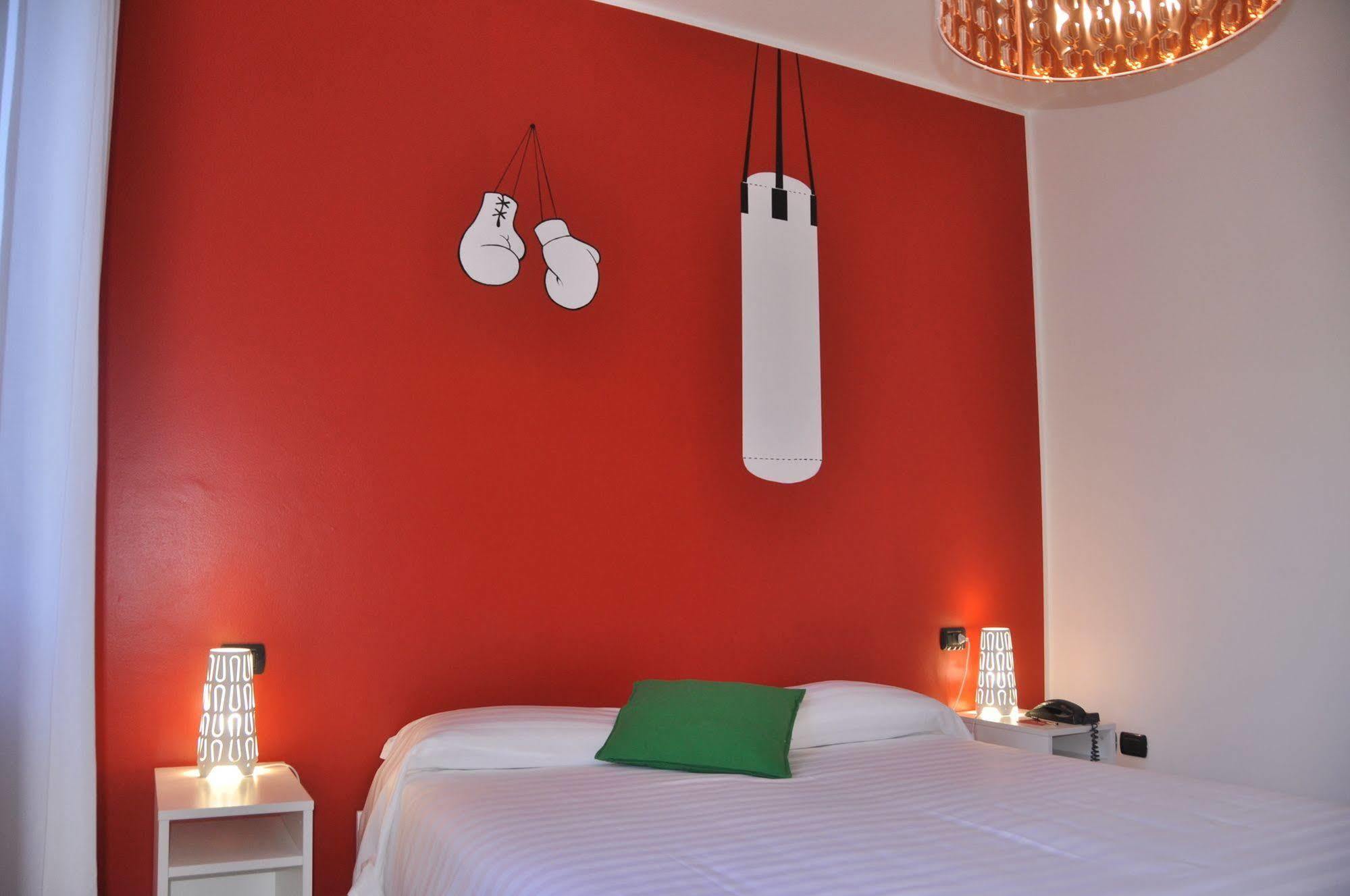 Pralormo Lo Scoiattolo Piedmont Bike Hotel מראה חיצוני תמונה